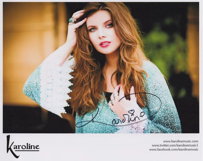 Karoline Rhett autograph