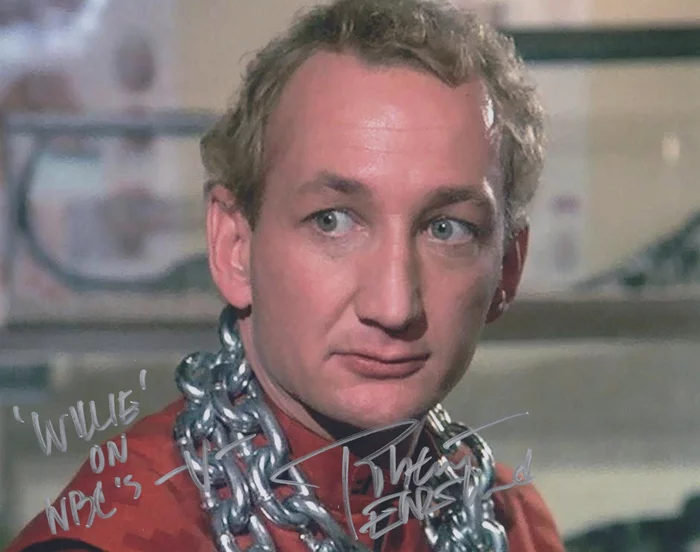 Robert Englund autograph