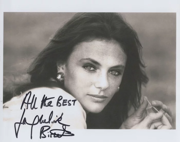Jacqueline Bisset autograph