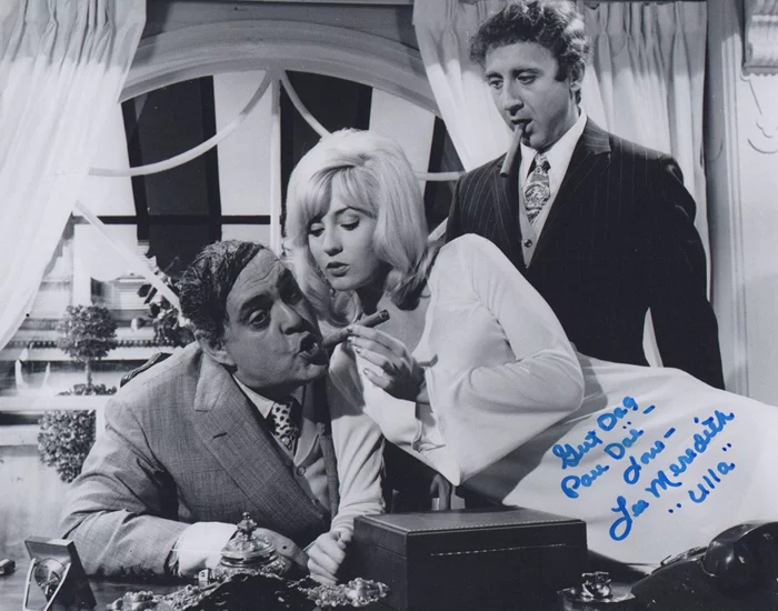 Lee Meredith autograph