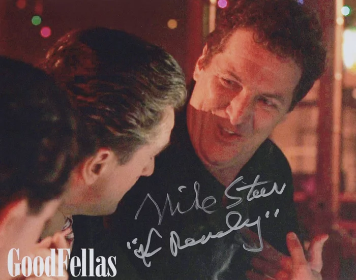 Mike Starr autograph
