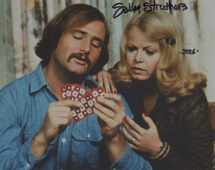 Sally Struthers autograph