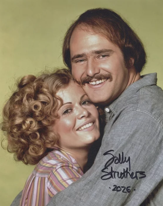 Sally Struthers autograph