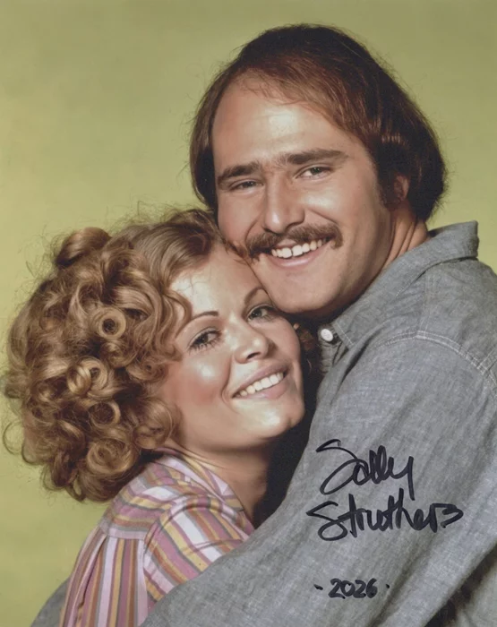 Sally Struthers autograph
