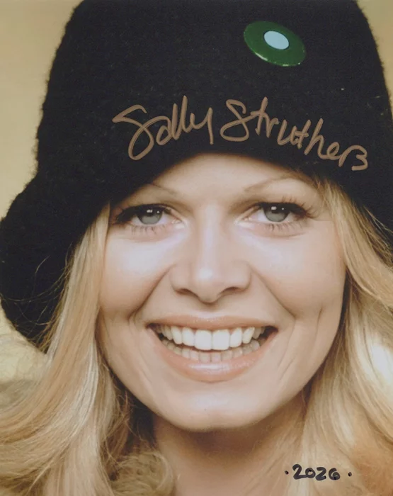 Sally Struthers autograph