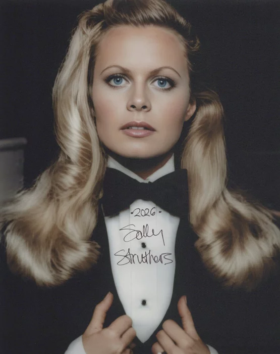 Sally Struthers autograph