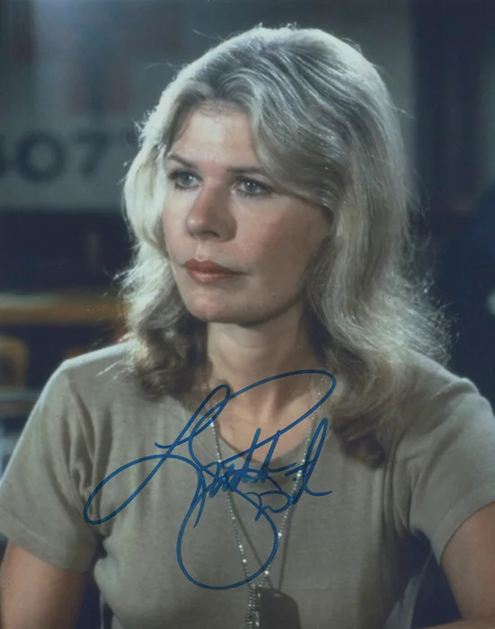 Loretta Swit autograph