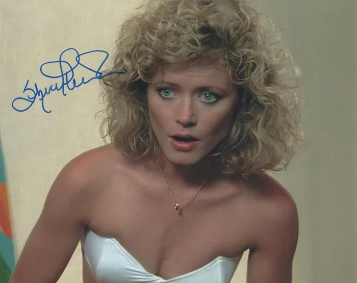 Sheree J. Wilson autograph