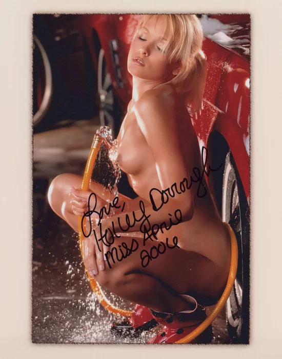 Holley Dorrough autograph