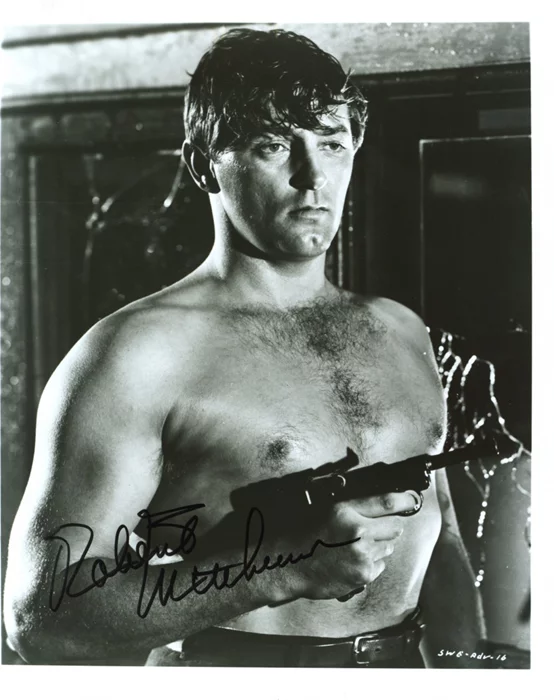 Robert Mitchum autograph
