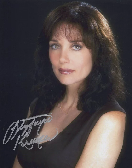 Stepfanie Kramer autograph
