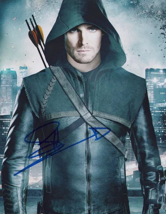 Stephen Amell autograph