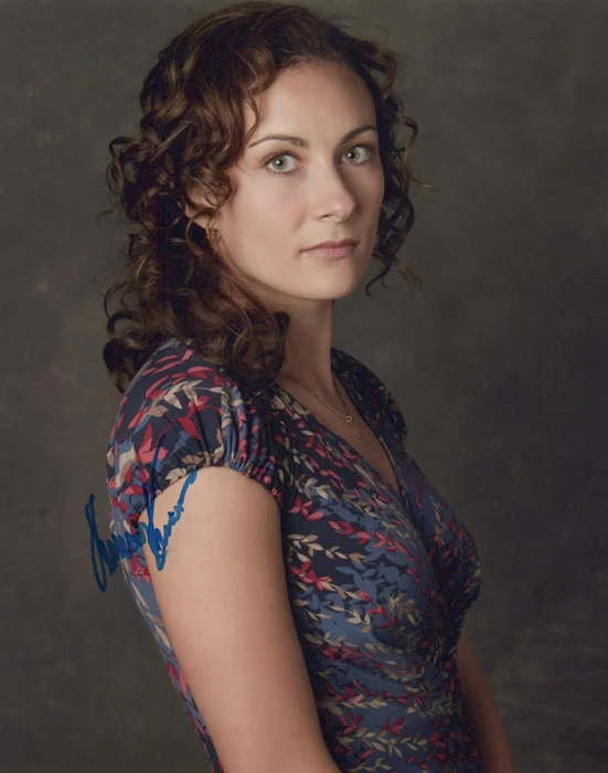 Laura Benanti autograph