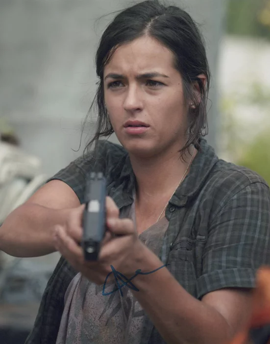 Alanna Masterson autograph