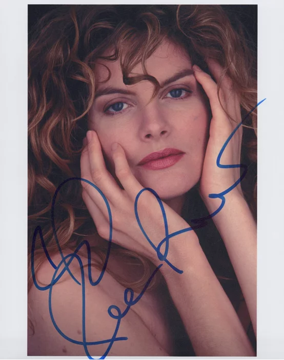 Rene Russo autograph
