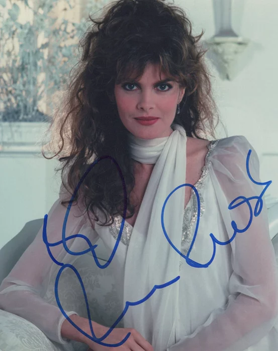 Rene Russo autograph