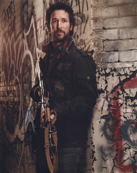 Noah Wyle autograph