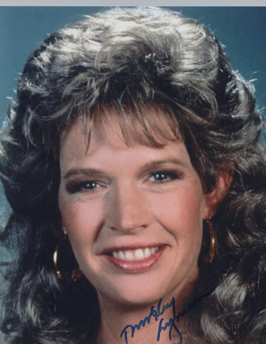 Dorothy Lyman autograph