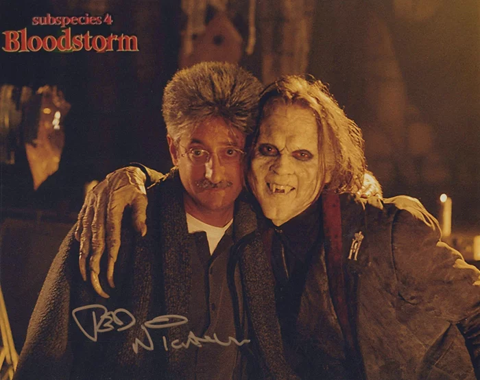 Ted Nicolaou autograph