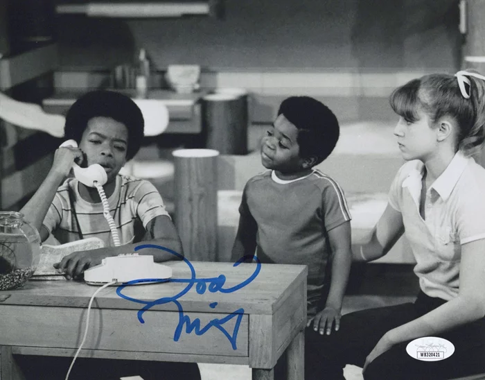 Todd Bridges autograph