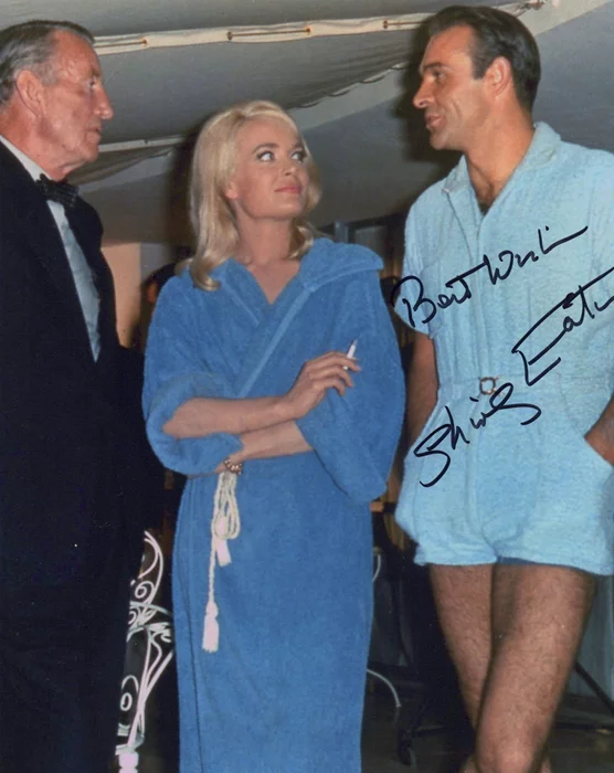 Shirley Eaton autograph