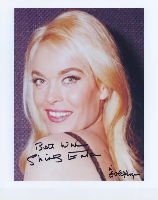Shirley Eaton autograph