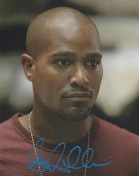 Seth Gilliam autograph