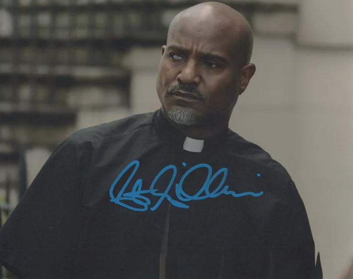 Seth Gilliam autograph