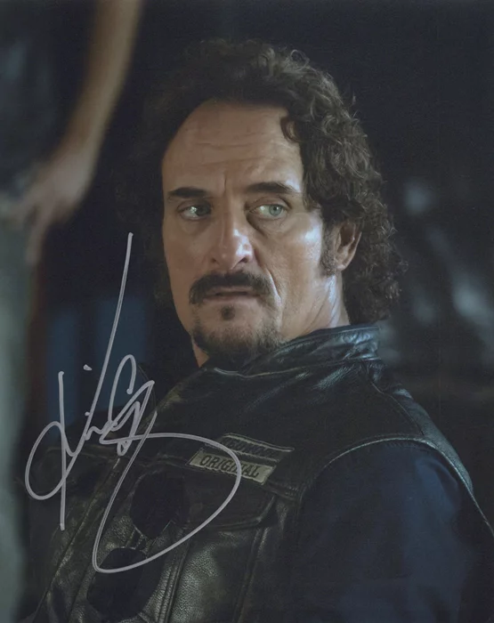 Kim Coates autograph