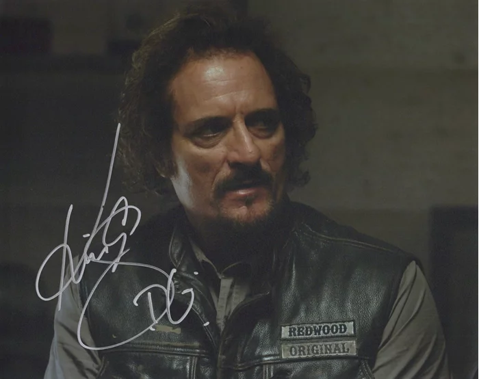 Kim Coates autograph
