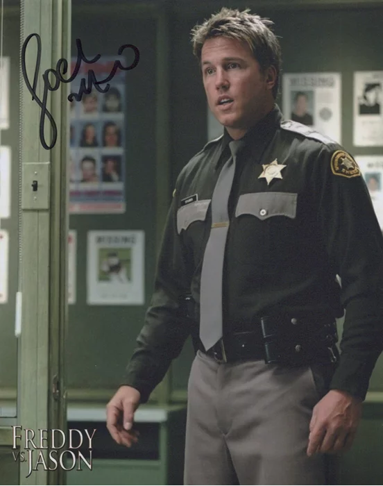 Lochlyn Munro autograph