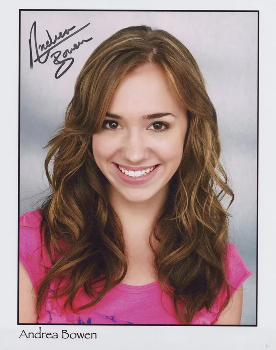 Andrea Bowen autograph