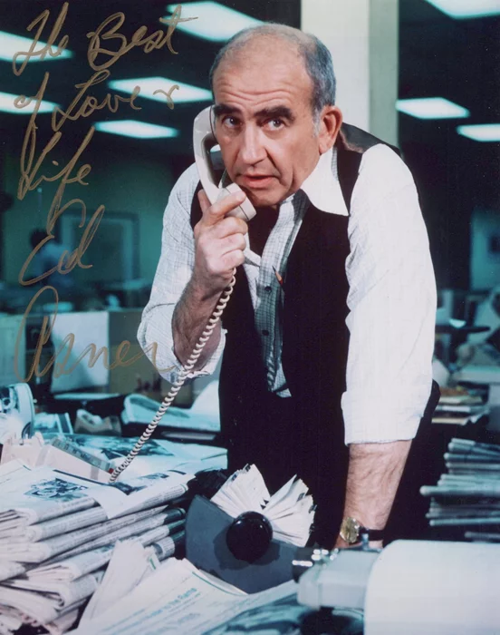 Ed Asner autograph