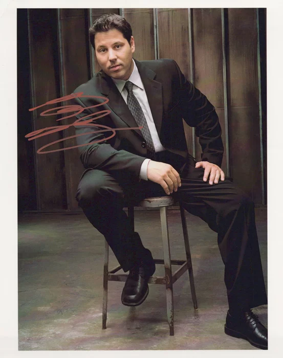 Greg Grunberg autograph