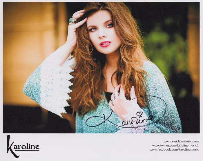 Karoline Rhett autograph