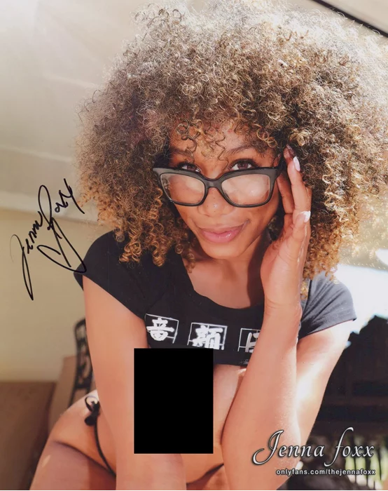 Jenna Foxx autograph