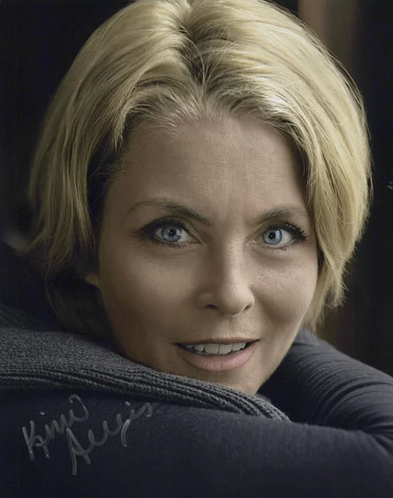 Kim Alexis autograph