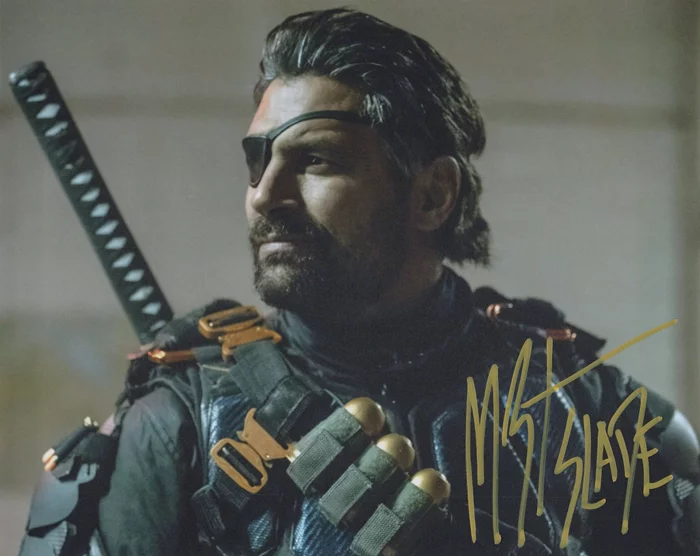 Manu Bennett autograph
