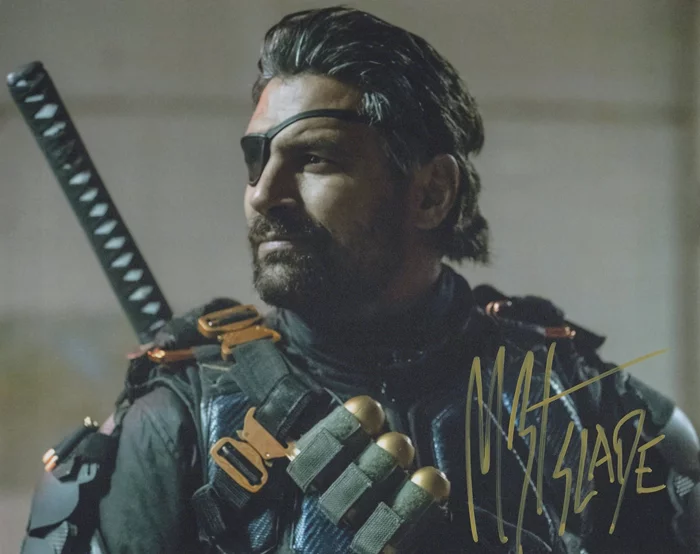 Manu Bennett autograph