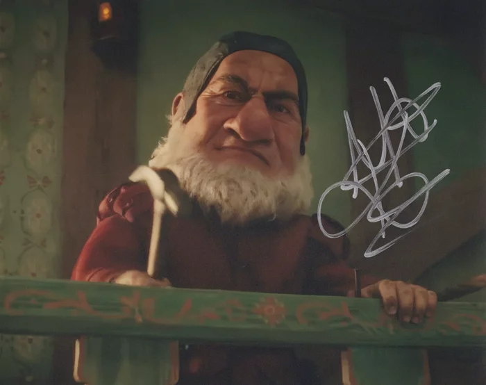 Martin Klebba autograph