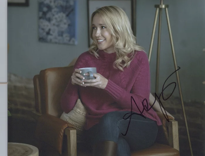 Anna Camp autograph