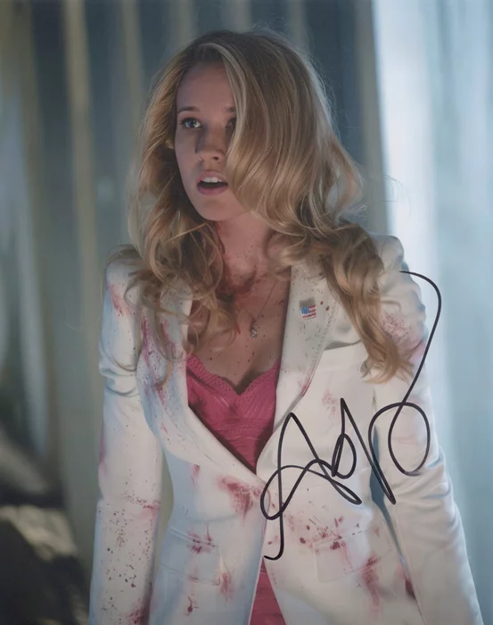 Anna Camp autograph
