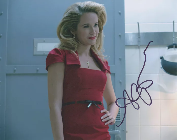 Anna Camp autograph