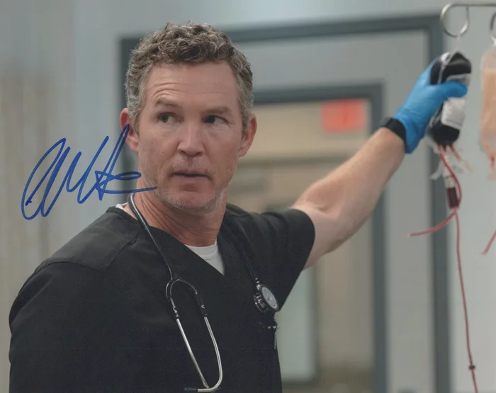 Shawn Hatosy autograph