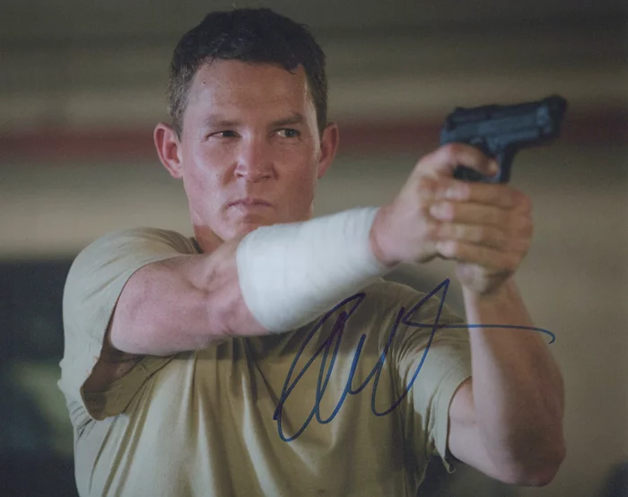 Shawn Hatosy autograph