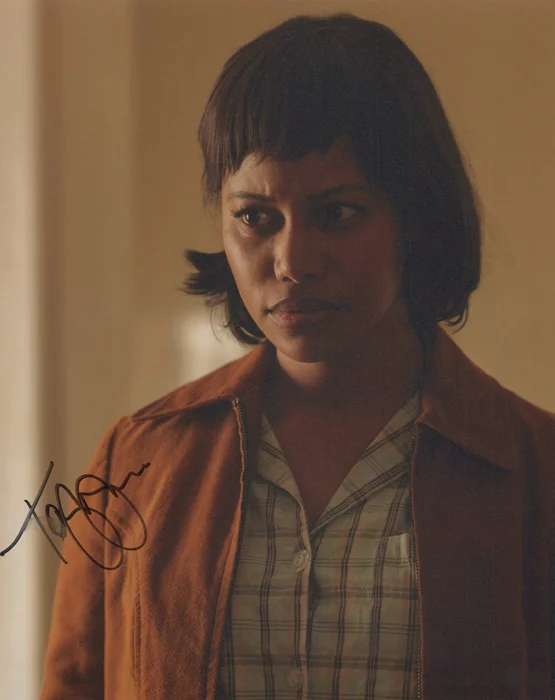 Taylour Paige autograph