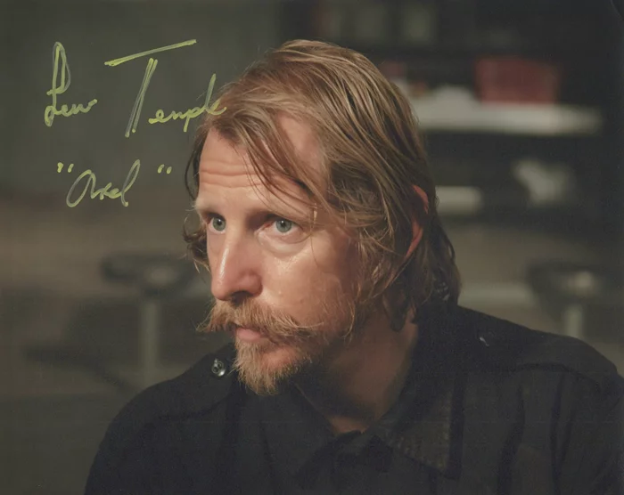 Lew Temple autograph