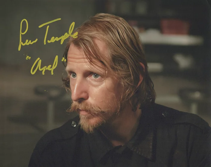 Lew Temple autograph