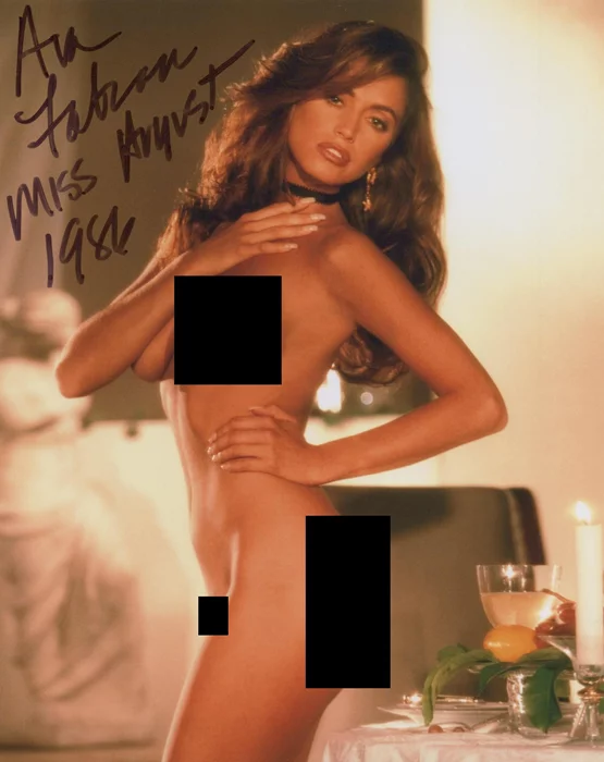 Ava Fabian autograph