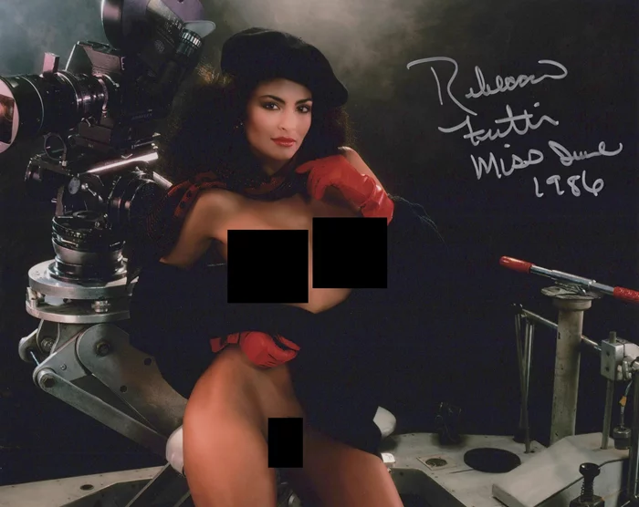 Rebecca Ferratti autograph